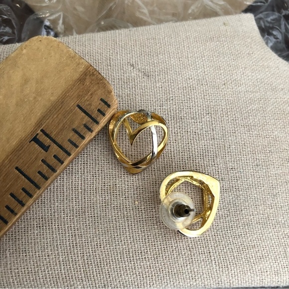 Vintage Stamped Heart Pierced Earrings - Picture 3 of 3
